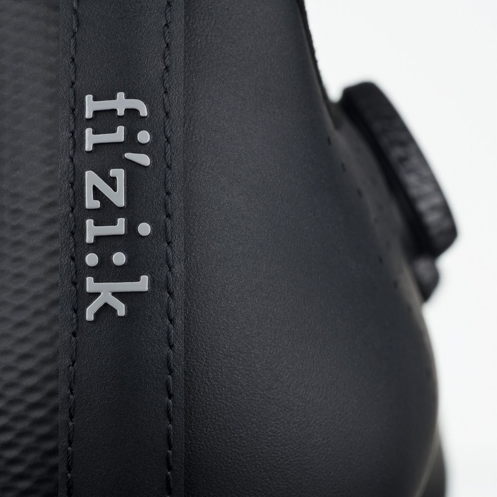 Велотуфли Fizik Vento Infinito Carbon 2 (черный 44)