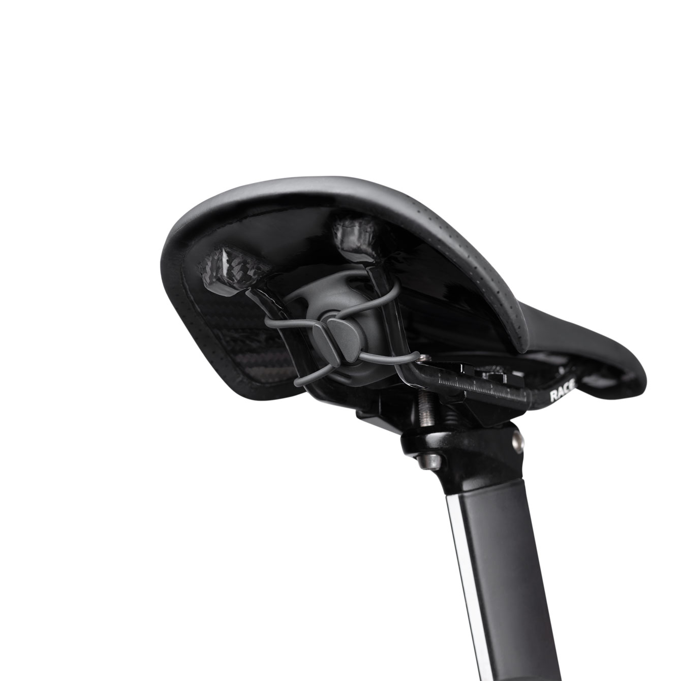 Держатель для смарт трекера Bone AirTag Bike Strap с креплением под седло за релинги (черный)