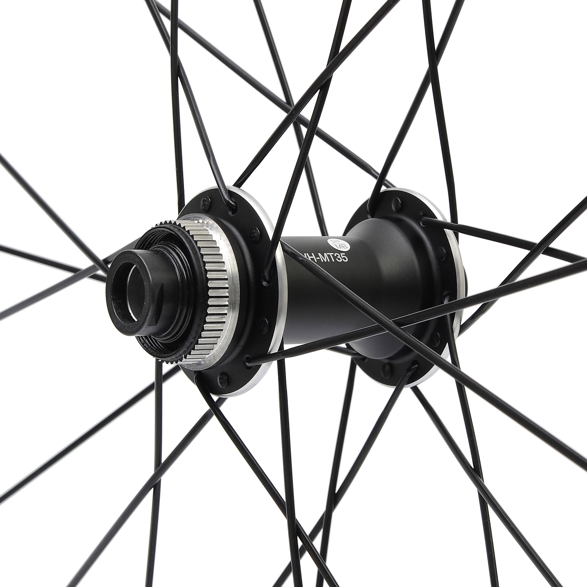 Камера на заднее колесо велосипеда. Втулка Shimano WH-mt68. Радиальная спицовка колеса велосипеда. Спицовка колеса велосипеда 32 спицы. Спицовка колеса шимано.