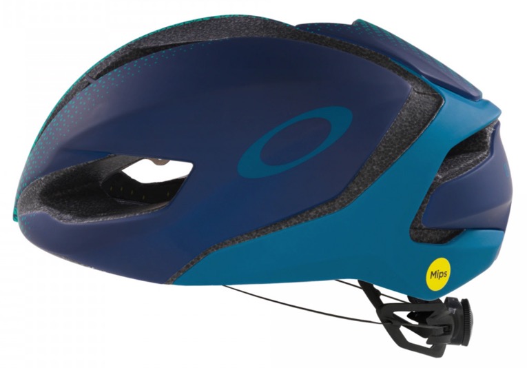 Oakley aro 5 helmet top