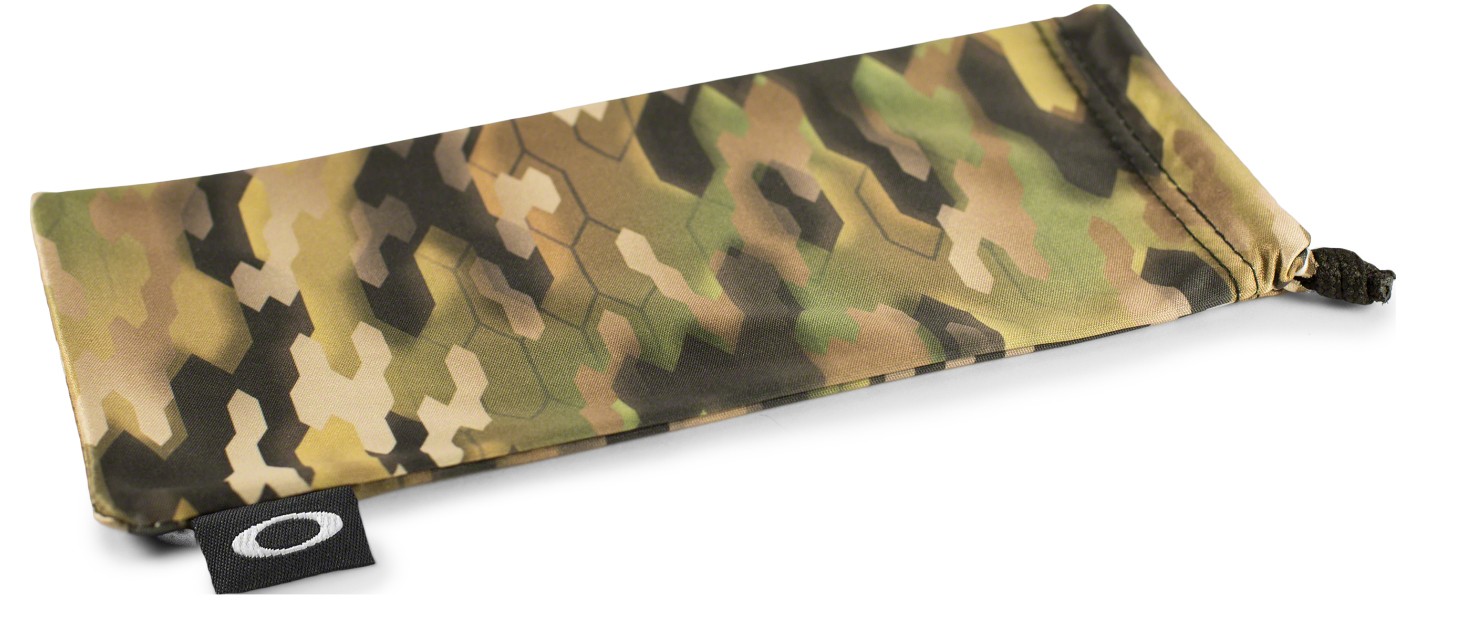 

Чехол Oakley Camo Acc Microbag (комплект)