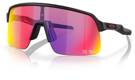 Фото Очки солнцезащитные Oakley Sutro Lite MotoGP Matte Black/Prizm Road. Купить Очки солнцезащитные Oakley Sutro Lite MotoGP Matte Black/Prizm Road  в Санкт-Петербурге, доставка по России