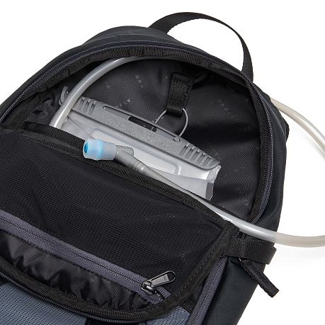 Фото Рюкзак Oakley Seeker Traverse RC Hydra Pack. Купить Рюкзак Oakley Seeker Traverse RC Hydra Pack  в Санкт-Петербурге, доставка по России