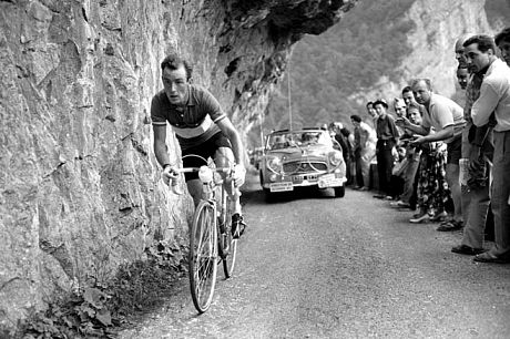 Фото Флягодержатель Elite L'Eroica на две фляги. Купить Флягодержатель Elite L'Eroica на две фляги  в Санкт-Петербурге, доставка по России