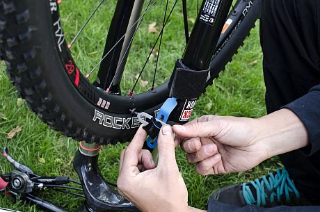 Фото Карманный инструмент для регулировки колёс Unior 1753/6. Купить Карманный инструмент для регулировки колёс Unior 1753/6  в Санкт-Петербурге, доставка по России