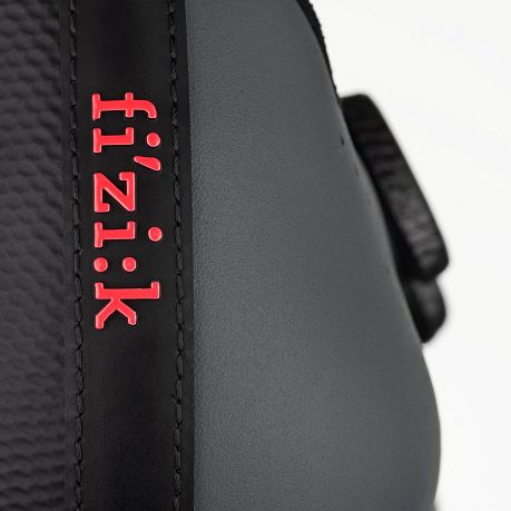 Фото Велотуфли Fizik Vento Infinito Carbon 2. Купить Велотуфли Fizik Vento Infinito Carbon 2  в Санкт-Петербурге, доставка по России
