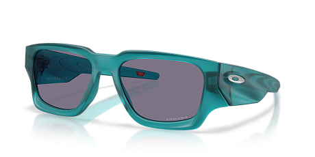 Фото Очки солнцезащитные Oakley Instagator Matte Trans Artic Surf/Prizm Grey. Купить Очки солнцезащитные Oakley Instagator Matte Trans Artic Surf/Prizm Grey  в Санкт-Петербурге, доставка по России