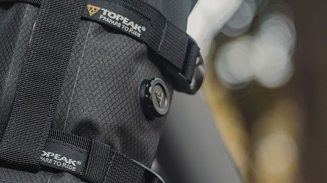 Фото Баул на вилку Topeak Fork DryBag герметичный. Купить Баул на вилку Topeak Fork DryBag герметичный  в Санкт-Петербурге, доставка по России