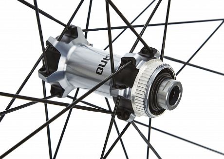 Фото Комплект колес 28" для шоссе Shimano WH-RS770 Center Lock сквозные оси. Купить Комплект колес 28" для шоссе Shimano WH-RS770 Center Lock сквозные оси  в Санкт-Петербурге, доставка по России