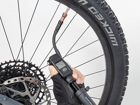 Фото Компактный насос Topeak MOUNTAIN 2Stage с цифровым манометром. Купить Компактный насос Topeak MOUNTAIN 2Stage с цифровым манометром  в Санкт-Петербурге, доставка по России