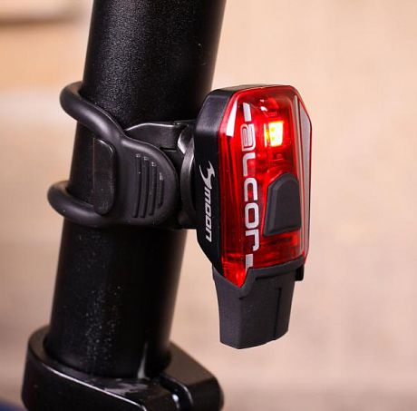 Фото Фонарь задний MOON Alcor USB. Купить Фонарь задний MOON Alcor USB  в Санкт-Петербурге, доставка по России