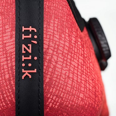 Фото Велотуфли Fizik Vento Infinito Knit Carbon 2. Купить Велотуфли Fizik Vento Infinito Knit Carbon 2  в Санкт-Петербурге, доставка по России