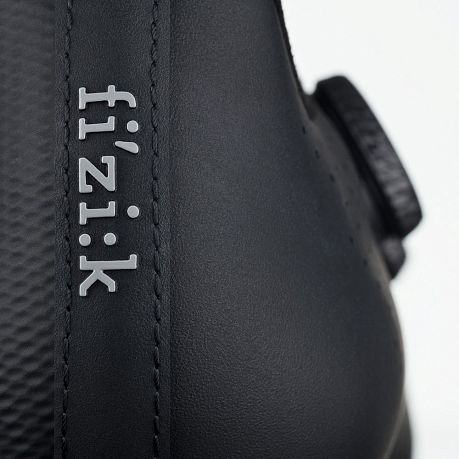 Фото Велотуфли Fizik Vento Infinito Carbon 2. Купить Велотуфли Fizik Vento Infinito Carbon 2  в Санкт-Петербурге, доставка по России