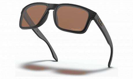 Фото Очки солнцезащитные Oakley Holbrook Matte Black/Prizm Tungsten Iridium Polarized. Купить Очки солнцезащитные Oakley Holbrook Matte Black/Prizm Tungsten Iridium Polarized  в Санкт-Петербурге, доставка по России