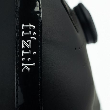 Фото Велотуфли Fizik Tempo Overcurve R5. Купить Велотуфли Fizik Tempo Overcurve R5  в Санкт-Петербурге, доставка по России