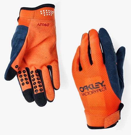 Фото Перчатки Oakley All Mountain MTB женские. Купить Перчатки Oakley All Mountain MTB женские  в Санкт-Петербурге, доставка по России