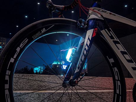 Фото Передняя фара Topeak WhiteLite Aero USB 1W TMS082. Купить Передняя фара Topeak WhiteLite Aero USB 1W TMS082  в Санкт-Петербурге, доставка по России