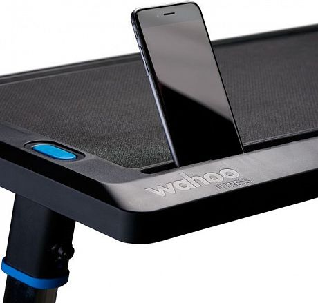 Фото Стол с креплением для тренажера Wahoo KICKR с подставкой для ноутбука. Купить Стол с креплением для тренажера Wahoo KICKR с подставкой для ноутбука  в Санкт-Петербурге, доставка по России